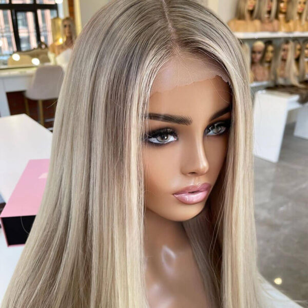 24 inch Grey Hair Lace Wigs with Blonde Highlight FD028 - Image 4