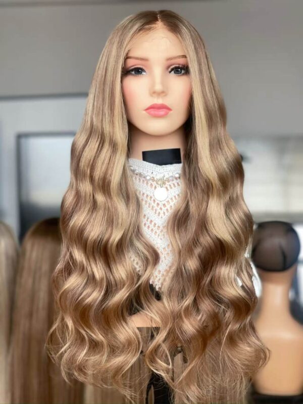 26 inch Extra Long Brown Lace Front Wigs with Highlight