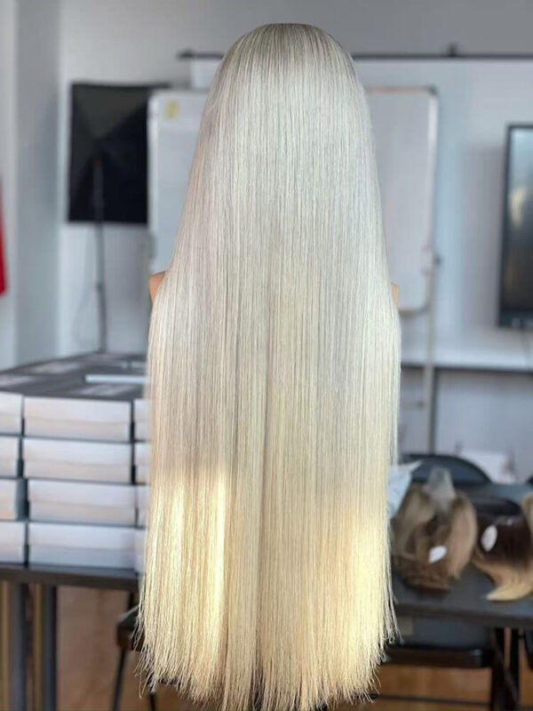 28 inch Extra long Blonde Lace Front Wigs with Dark Root - Image 4
