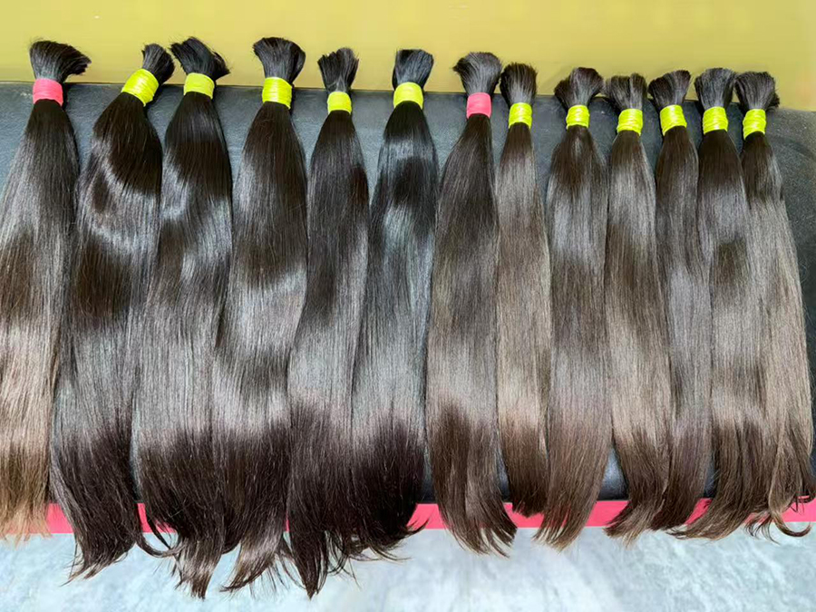 What is Milano hair made of? What is Milano hair made of?